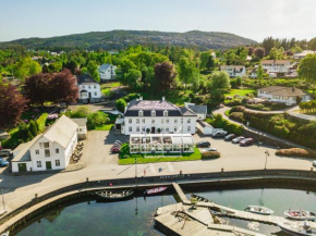 Hotels in Austevoll